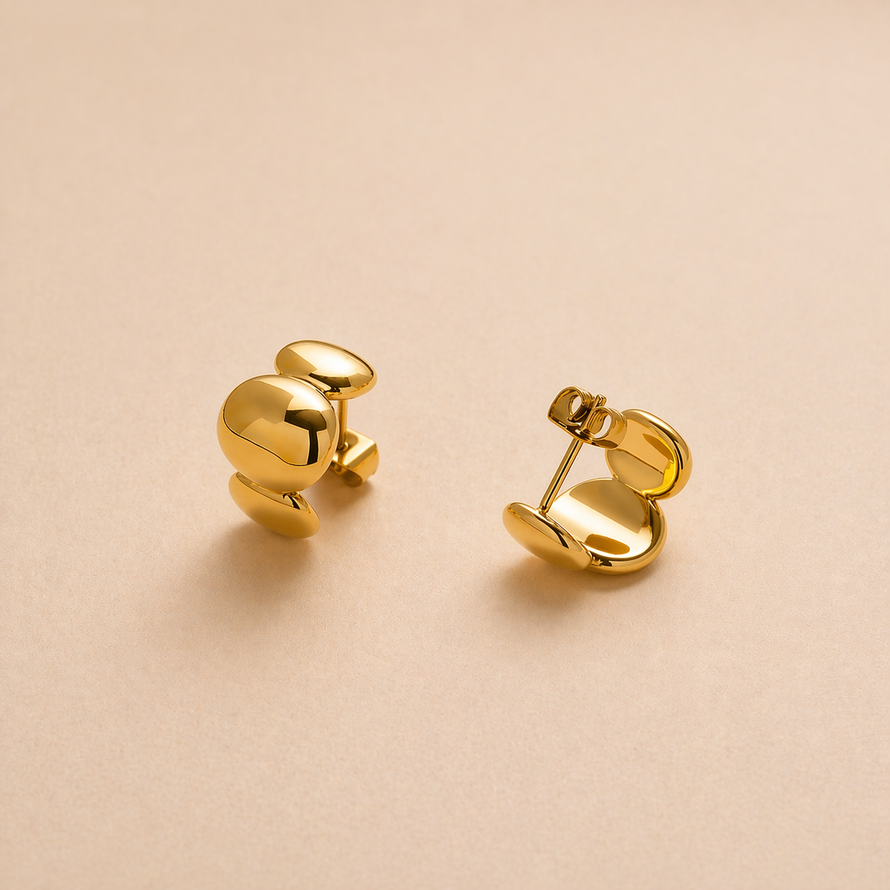 Dune Studs