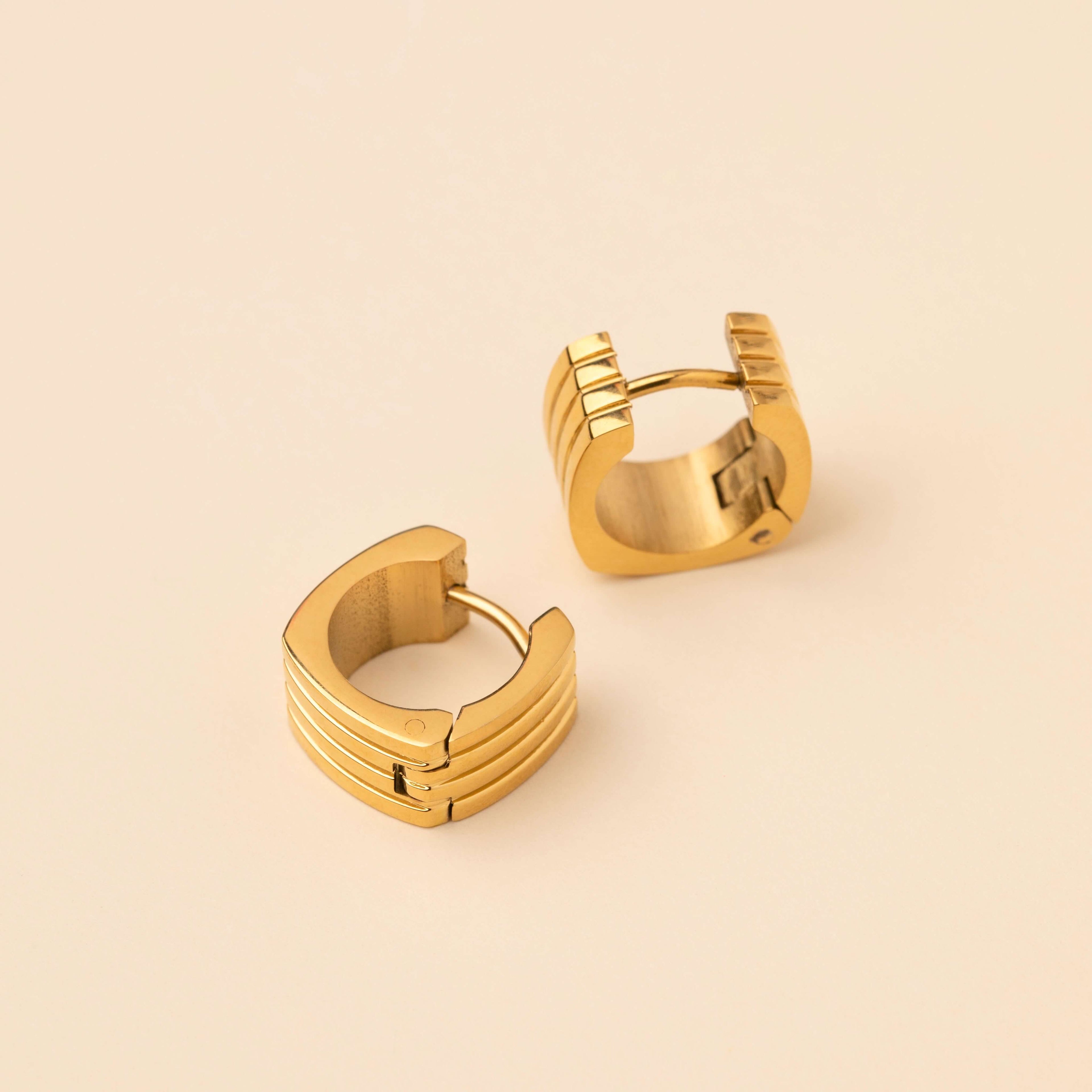 Chunky Square Hoop Huggies